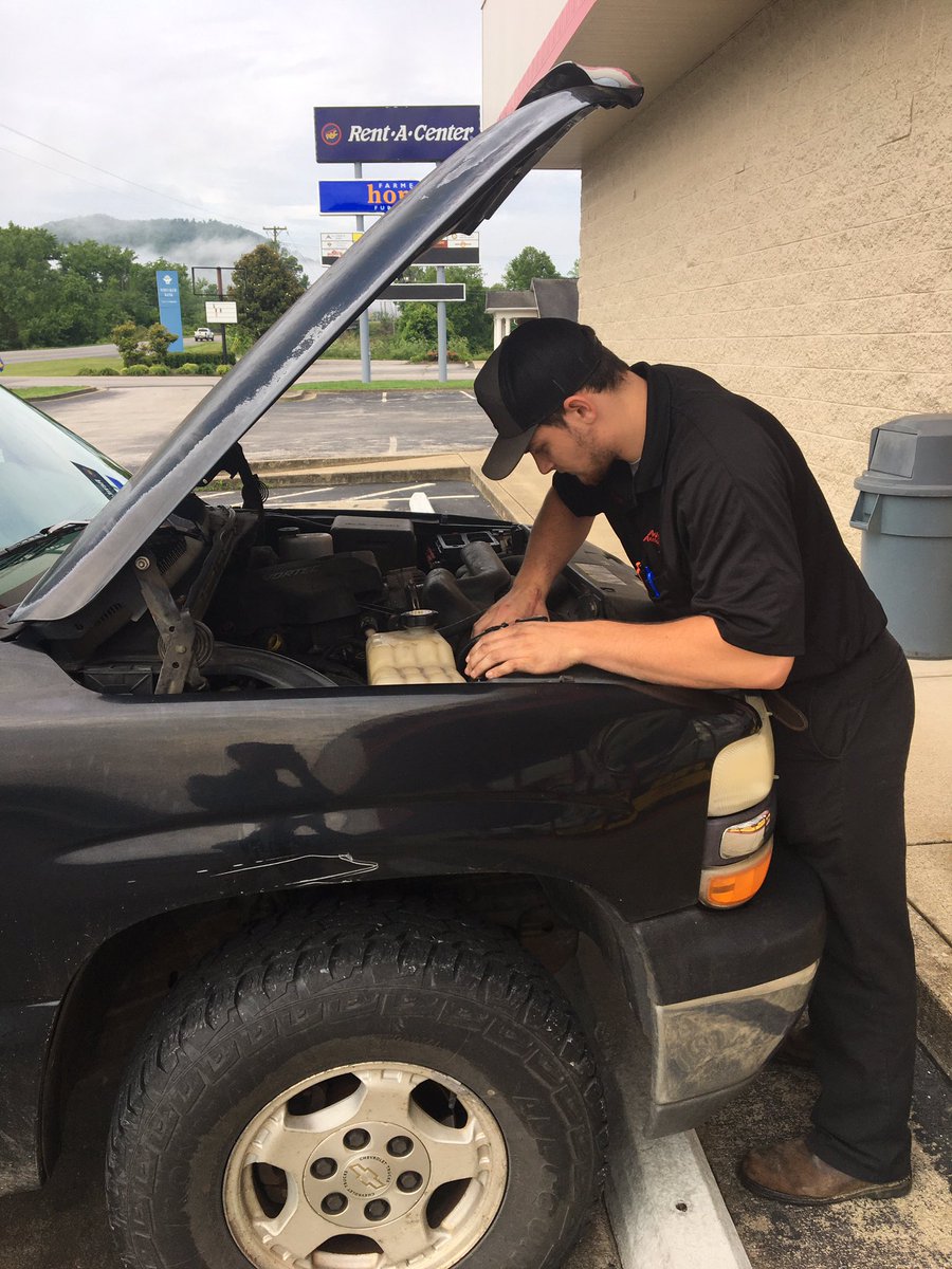 WCHS350's tweet photo. Shout-out to Class of 2018 alumni Montana Parks!  I know my truck is in good shape when someone with #ColonelPride fixes it.  Great job and thanks Montana! https://t.co/Hlzbzh9YLG