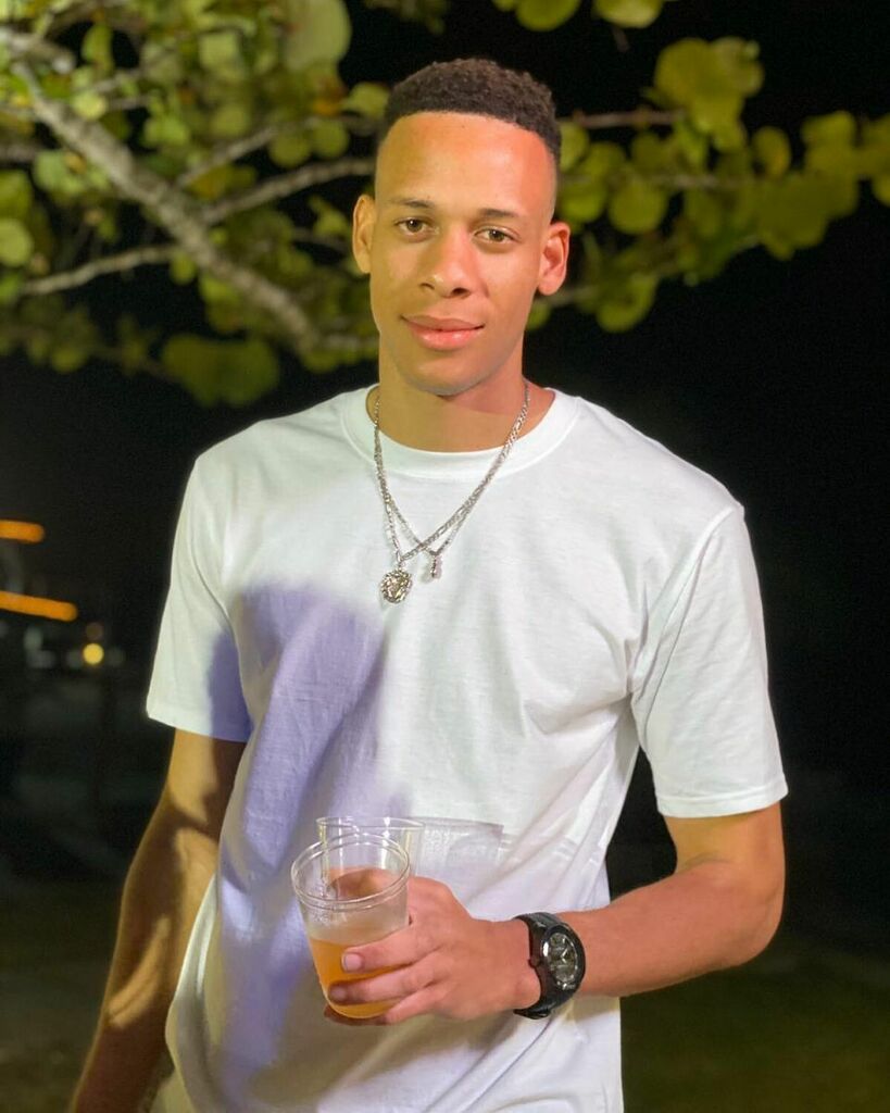 86ix8Family's tweet photo. Big birthday blessings go out to one of the hardest working members of our growing Family @steven.edwards21 !
Always leading from in front and taking initiative to get things done. Continue being you bro and keep soaring to new heights 🙌🏻
#86i… https://t.co/5iIeIZYnm8 https://t.co/f545E7oZ27