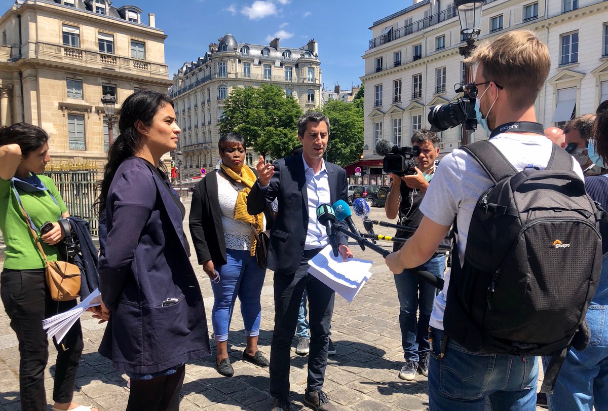 🎥Conférence de presse avec <a href="/Francois_Ruffin/">François Ruffin</a> 

C’est avec fierté que nous soutenons la PPL « Femmes de ménage : encadrer la sous-traitance, cesser la maltraitance », pour tous ces hommes et femmes « invisibles » aux conditions de travail pénibles 

Un grand merci à eux !