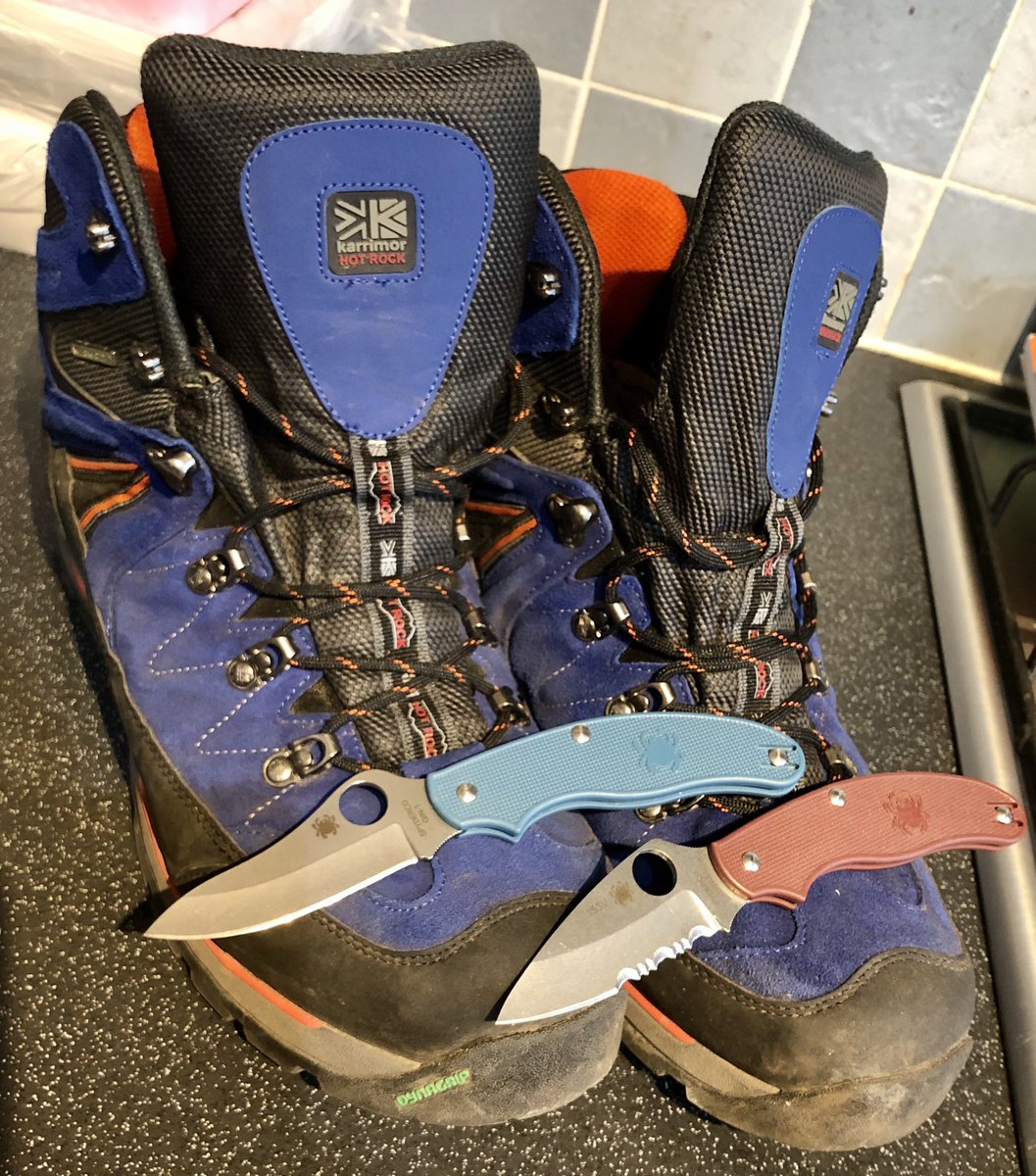 EdcKev's tweet photo. #victorinox #wenger #spyderco #sak #sakallday #sakarmy #swissarmyknife #edc #edcuk #edcuklegal #edccommunity #edccooperative #everydaycarry #sakaddict #pocketknife  #myedc #sakcollector 
#outdoor #adventurer #bushcraft #campinglife #ruleno9 #rulenumbernine https://t.co/cYPa7utr3Q
