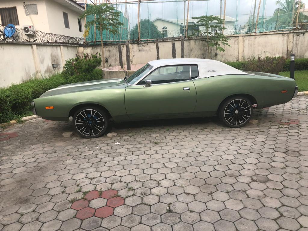 Moving on, this is a 1975 Dodge Charger. It sold for about N3m a few years ago I think even without the original engine, had a Nissan engine. The charger is one of the most iconic muscle cars from the 1970s alongside the Ford Mustang , the Camaro and the Dodge Challenger etc