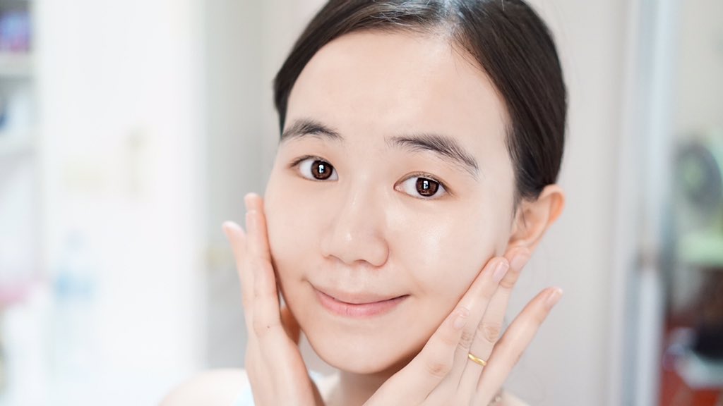 GailBlog's tweet photo. อหห #CutePress ออก Collection ใหม่ แพ็คเกจน่ารักปุ้กปิ้กมากแม่ นางเป็นเซ็ต #Alphabright มากัน4ตัวแบบช่วยเร่งลด ฝ้า กระ จุดด่างดำ นี่ลองใช้ไป14วัน เออ รอยสิวลดจริงไม่อิงอร แถมซึมไวไปอี้กก ดือออ #ถูกและดี #เซ็ตหน้าใส #ของดีบอกต่อ #เกลบอกว่าดี https://t.co/3S6Ahe9FYd