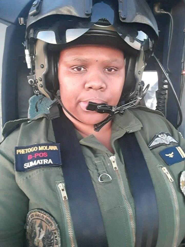 2. Lt. Col Phetogo Molawa - 1st black female helicopter pilot in the SA Air Force & the SA National Defence Force. Became the 1st woman & the 1st black person to take command of an SAAF installation in 2018 - she became the new commanding officer of the SA Air Force base in PE.