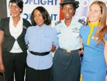 9. Yichida Ndlovu - Zambia’s 1st female Commercial pilot. Her first employment as a pilot was in 1981 to 1991 when she worked for Roan Air, before joining the Government.  #Zambia