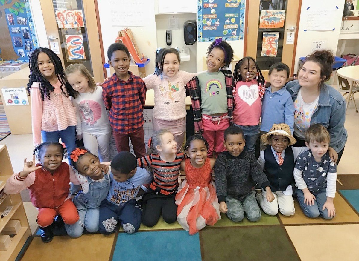 MECKPreK's tweet photo. This week we are featuring the final 3 teacher spotlights from our MECK Pre-K centers! Today, we are highlighting Meredith Mason from Cadence-Eastfield! Follow us on FB and IG to learn more about Meredith! #QualityPreK #WeLoveOurTeachers πββοΈβ https://t.co/yVsMT6Ywgl