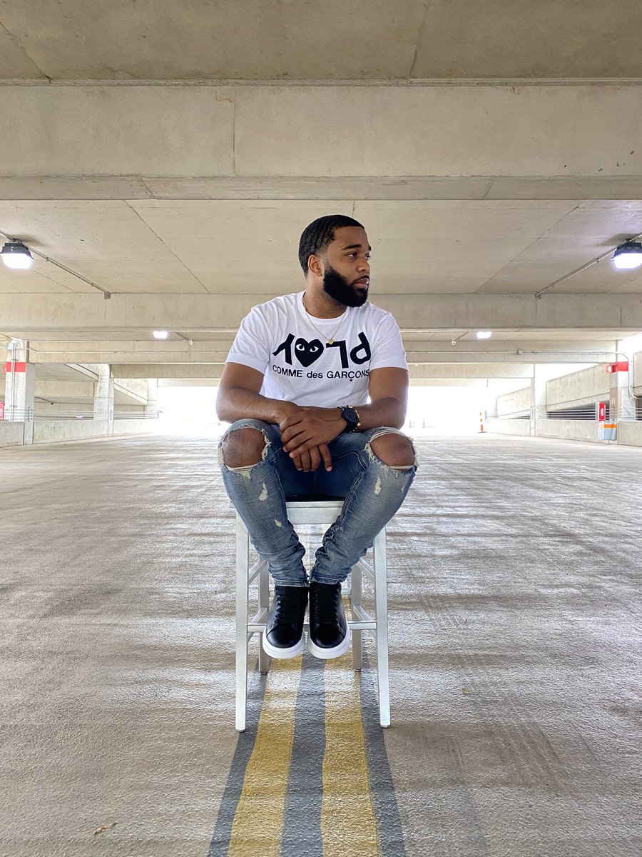JayPryor_'s tweet photo. My mama been told me not to give a poor performance. Here’s to 24 years of life #LongLiveBill 🖤 https://t.co/wVpp6UUqS1