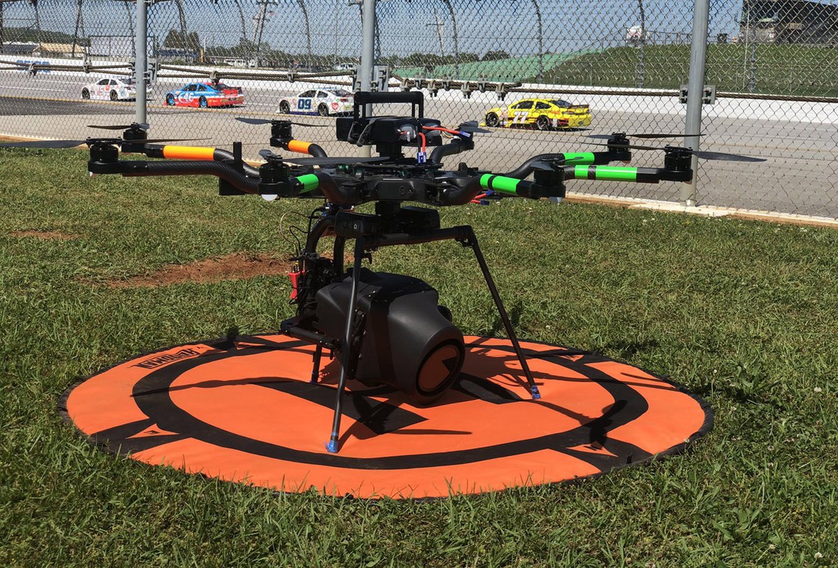 DRIVEN_IMS's tweet photo. NASCAR Drone!!!
#Bucketlist #Chuckitout @DRIVEN_IMS https://t.co/sEwZGhP9Q2