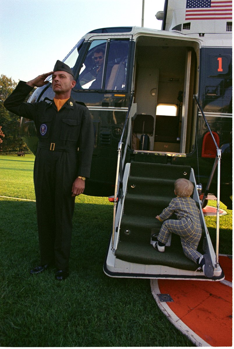 Patrick Lyndon Nugent, grandson of President Lyndon B. Johnson, makes his way up the boarding ladder of Marine One on the White House lawn. Hear more about this famous helicopter during this weeks Facebook Live presentation on Thursday at 11 CT. #navyreadiness