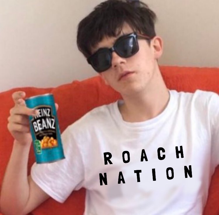 trickybatz's tweet image. Proud to be part of the #ROACHNATION 😌💅