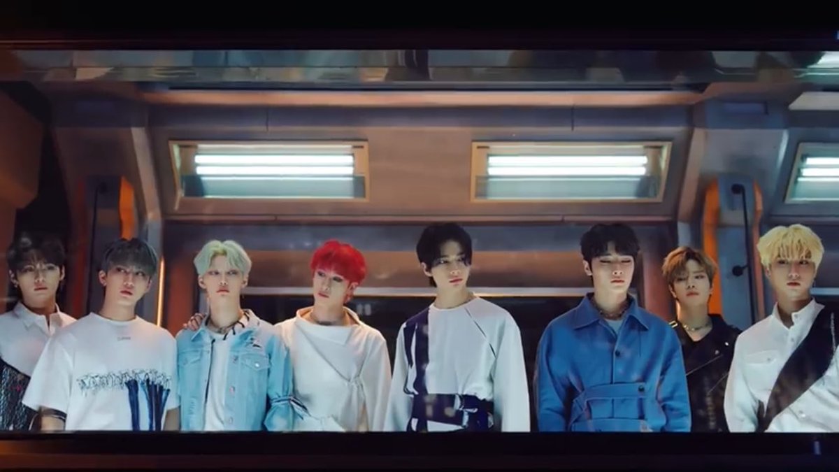 THREAD: Stray Kids TOP MV and Tower of god references!!Contains spoilers!! I got too excited!! The location looks very much like hell train arc which has a lot of personal growth for them!! #StrayKids #スキズ  #SKZ_TOP #TowerofGod