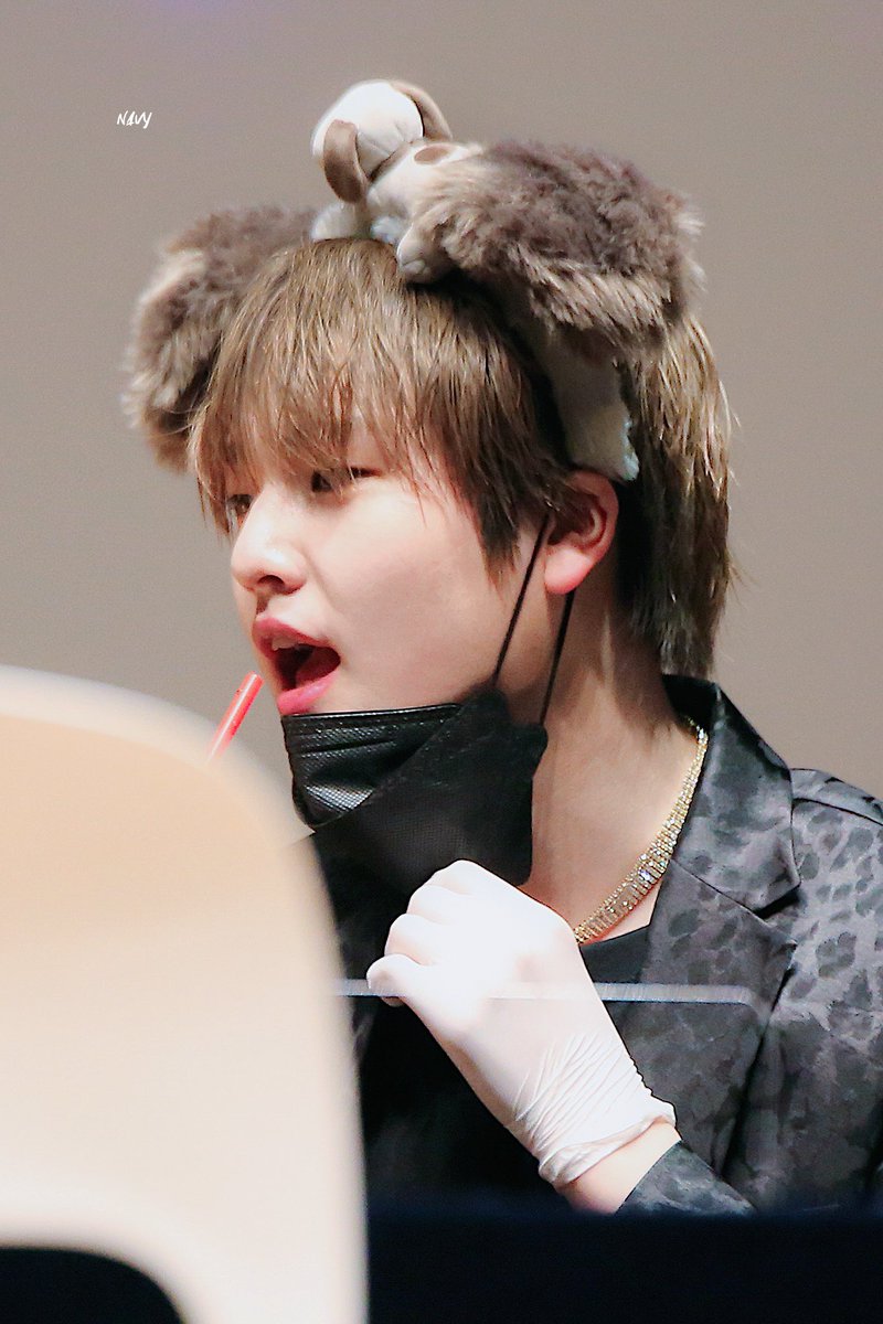 navy_ndh's tweet photo. 200524 #남도현 #NAMDOHYON
애기 강쥐햄스터 물 마시는 모습 https://t.co/neMn9qsxo4
