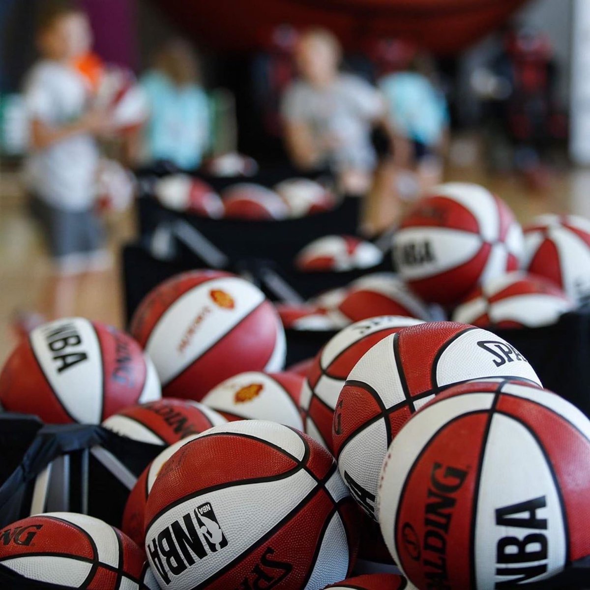 Spalding España tweet media