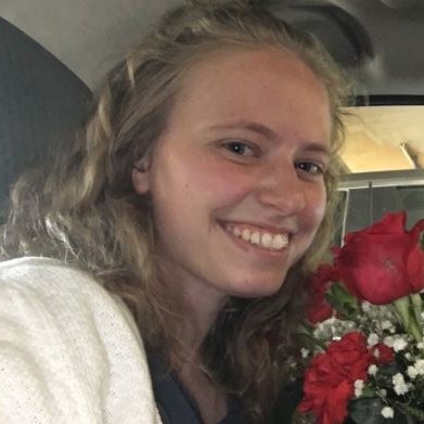 HanoverCollege's tweet photo. Rachael Barnhorst ’20 is an Economics major in the @hanoverbsp from Indianapolis, IN. She plans to pursue a career opportunity where she can use her analytical and problem-solving skills to assist people in their work environment and in the surrounding community.
🎓 #Hanover2020 https://t.co/L1KtJZatow