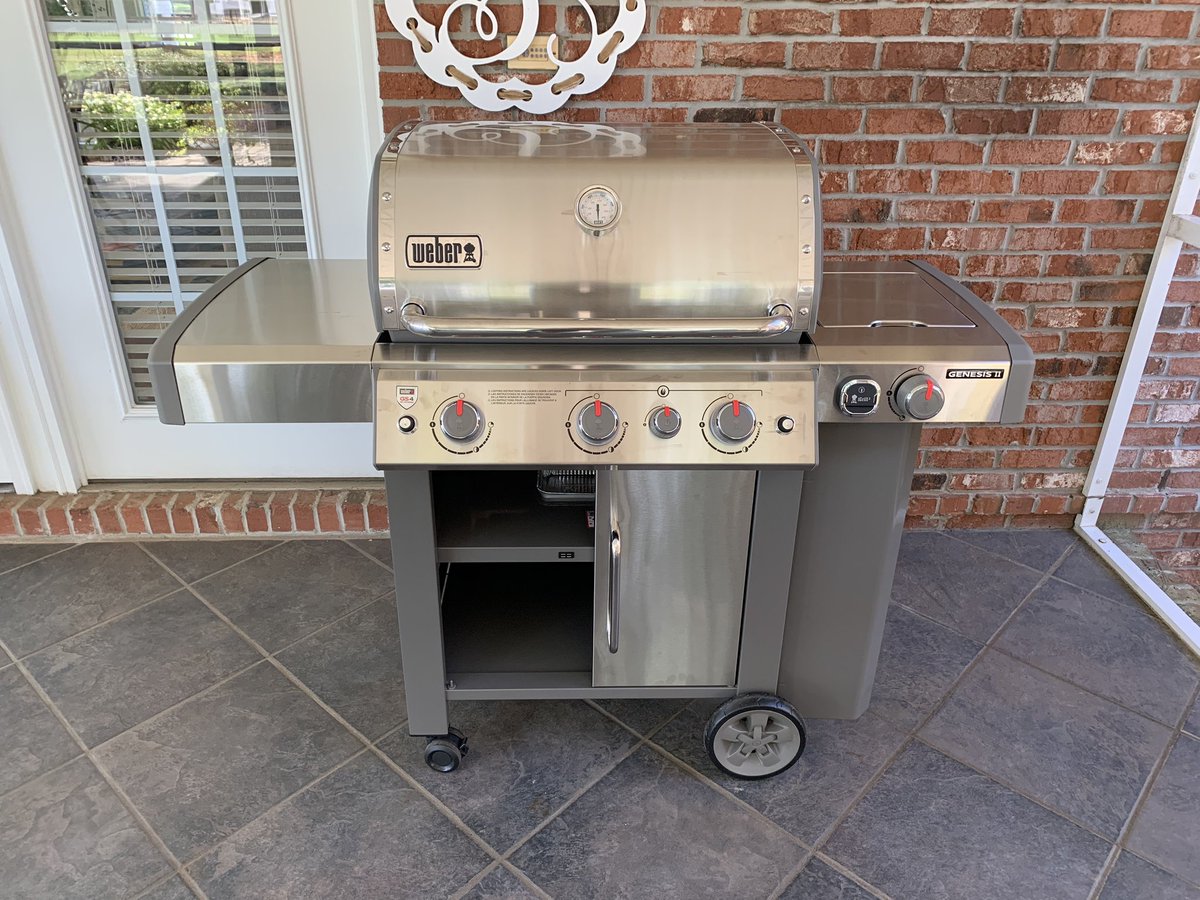 TallyG8R's tweet photo. @WeberGrills Love my new Weber Grill. Just hate the way it looks because Customer Service won’t pick up the phone or respond to my warranty issue request (via email) to replace the damaged door that was packed into the box. After 11 days, I would have hoped to receive an update. https://t.co/6WtxR5OjUP