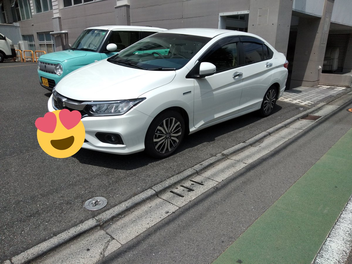 ｍｏｆ على تويتر 今 ホンダの自動車で最もオススメ出来るのは グレイス 今となっては貴重な5ナンバーのセダンです 残念ながら私の車ではありません フィットよりもカッコイイと思うんだけど 残念ながら この夏で販売終了らしいです 欲しい人は急げ