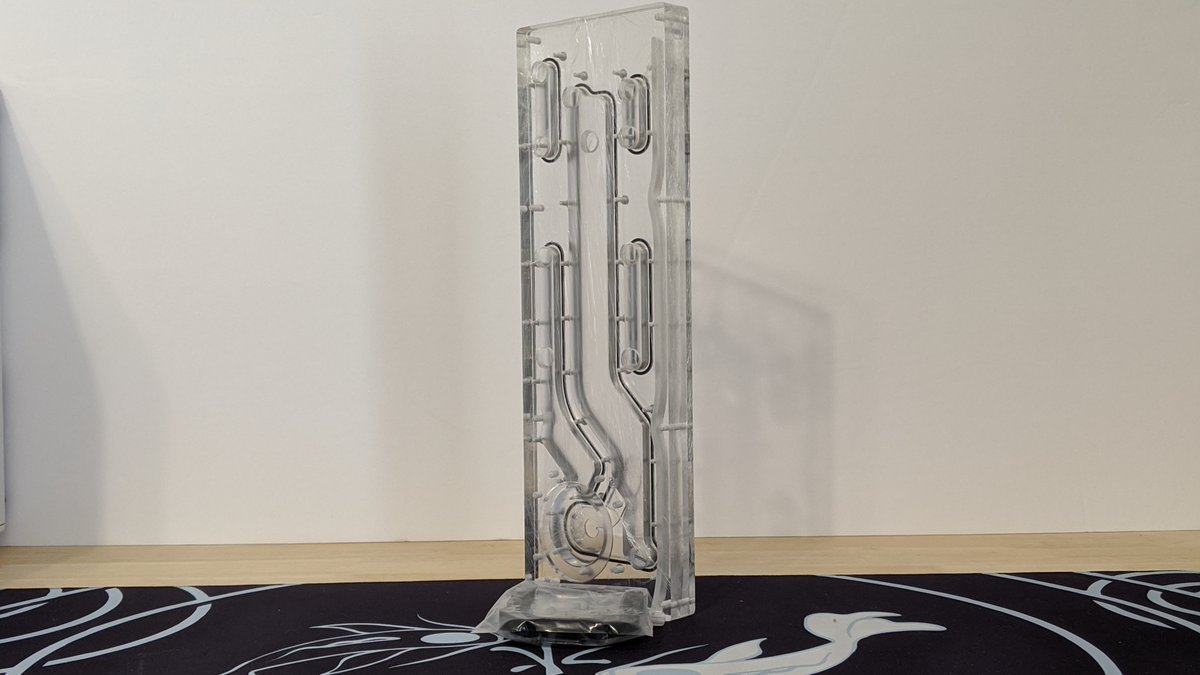 RoninMechaWorks's tweet image. We received this amazing @RadikultCustom prototype distro plate for the @FractalDesignNA Meshify S2 &amp;amp; @HitCommand Base Station build!  

TY to Mario!  Be sure follow and check out his custom reservoirs!

#radikultcustom #hitcommand #FractalDesignNA #RoninMechaWorks