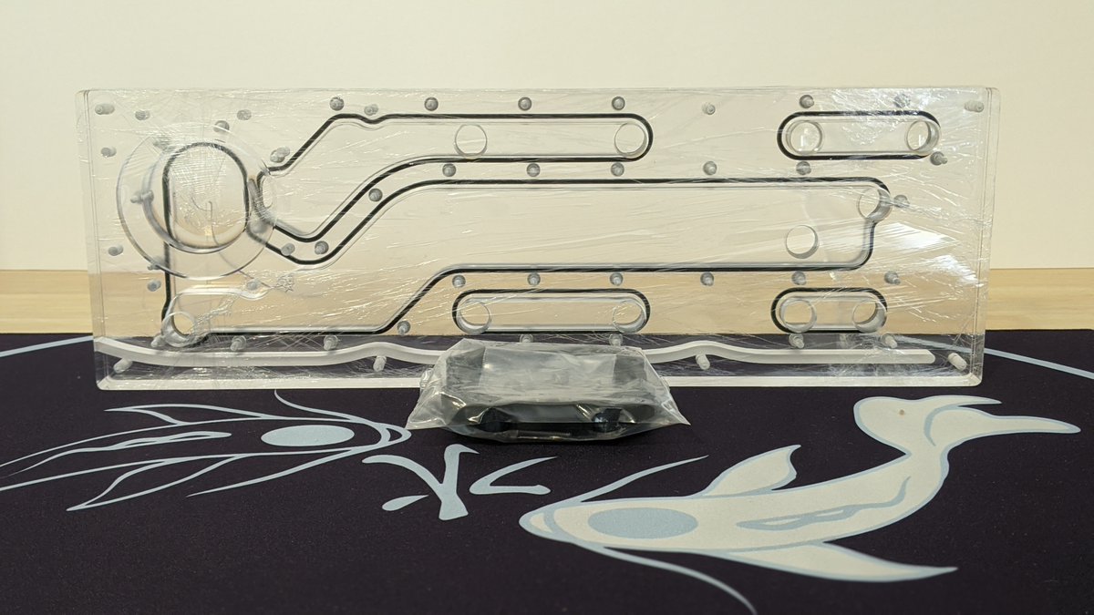 RoninMechaWorks's tweet image. We received this amazing @RadikultCustom prototype distro plate for the @FractalDesignNA Meshify S2 &amp;amp; @HitCommand Base Station build!  

TY to Mario!  Be sure follow and check out his custom reservoirs!

#radikultcustom #hitcommand #FractalDesignNA #RoninMechaWorks