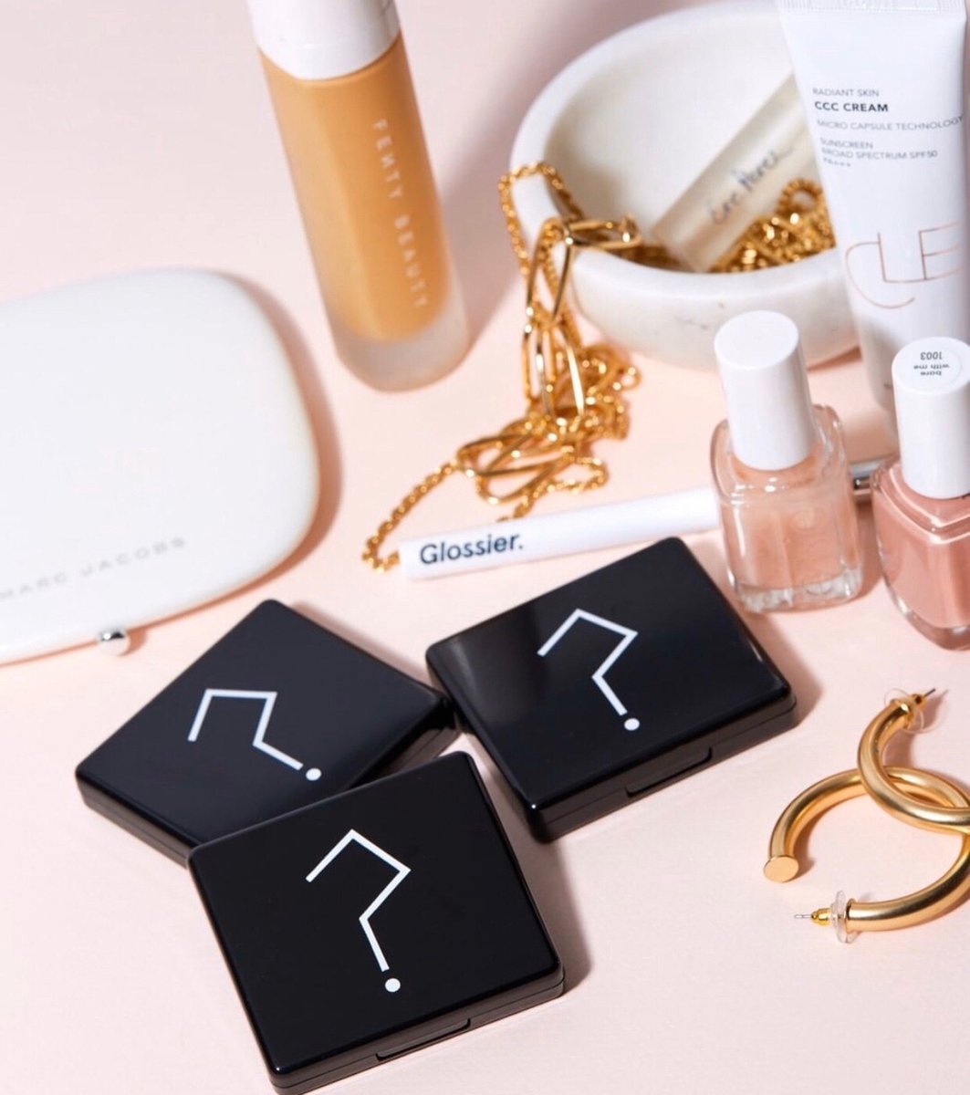 _ycosmetics's tweet photo. Whyshadows by Y Cosmetics each ft. a question printed on the compact mirror. You pick your colors, we pick your question (each question starts with "Why" like, Why don't you trust your instincts?) https://t.co/X4hMgVwF1K