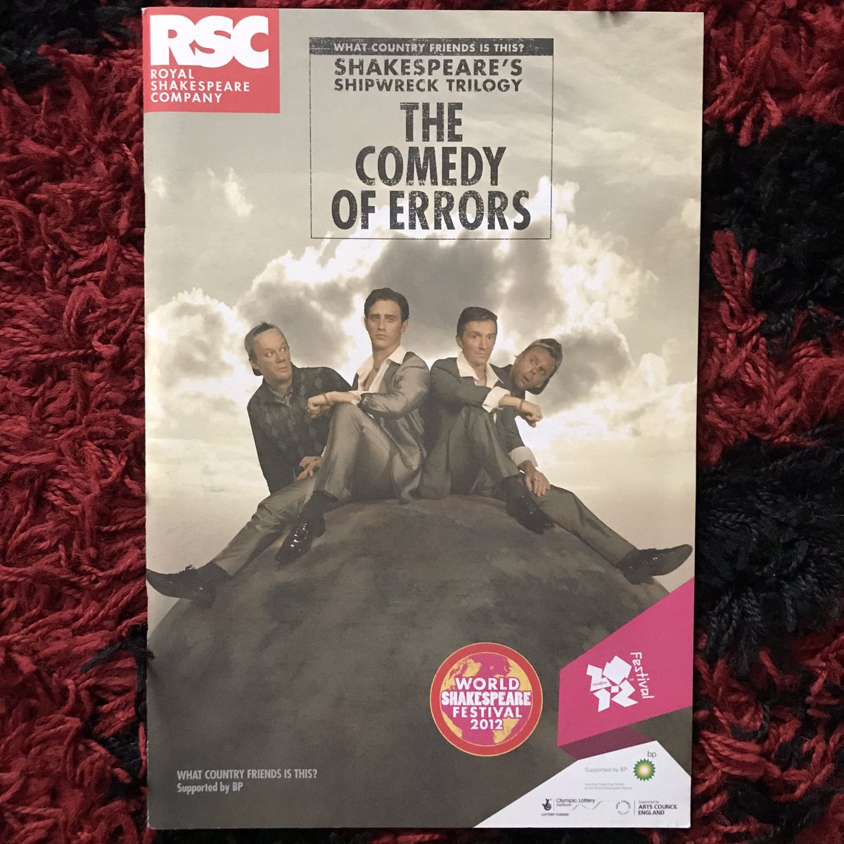 Stes_Adventures's tweet photo. Today’s featured RSC programme is from 2012 and is #TheComedyOfErrors starring #StephenHagan #FelixHayes #JonathanSlinger #SandyGrierson #NicholasDay #JonathanMcGuinness #BruceMackinnon #CecilaNoble #SargonYelda #EmilyTaaffe #SarahBelcher #AnkurBahl #KirstyBushell https://t.co/Z2kSZR3hBd