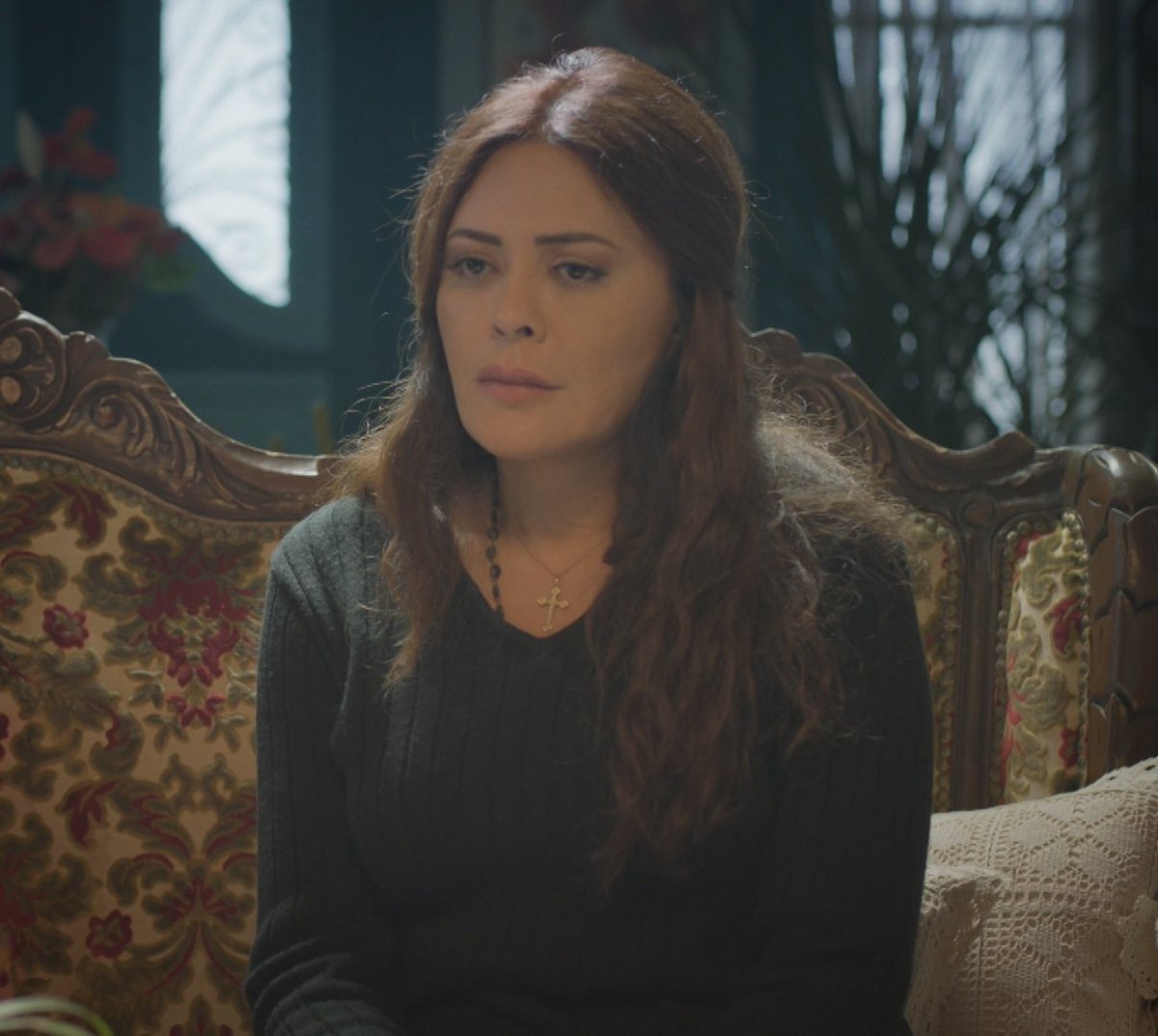 خلص #بالقلب..لو تعرفو قديش كبرتولي قلبي على مدى ٣٣ حلقة🥰مؤخرا بعدت عن الدراما،كان عندي إحباط وصرت شك اذا المشكلة مني وبأدائي وإذا بعد فيي كمّل.. بشكر كل شخص بعتلي رسالة وعطاني معنويات لإرجع أوقف عن جديد🙏🏼❤بحبكن من قلبي،يا رب ضل قدم أعمال تحبوها
#كارمن_لبس #carmenlebbos