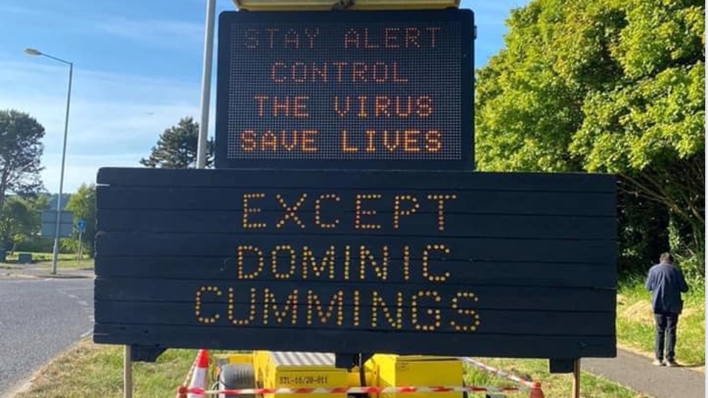 OH UNNAMED SIGN-MAKER IN BRIDPORT - you are wonderful. #cummings #cummgate <a href="/Dorsetecho/">Dorset Echo</a> <a href="/guardiannews/">Guardian news</a> <a href="/MirrorBreaking_/">Mirror Breaking News</a>