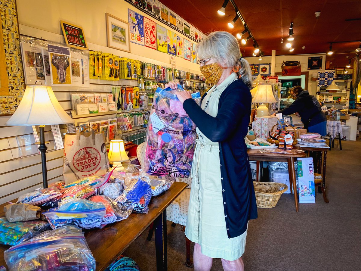 waltgov's tweet photo. Many thanks to the Gathering Fabric Quilt Shop in #Woodinville for supporting the #WAmaskChallenge!
Not only did they donate much-needed elastic, needles & fabric for mask kits, they also donated almost 300 masks!
Thanks for helping us keep Washingtonians safe. #WeGotThisWA https://t.co/PvG9YbR3El