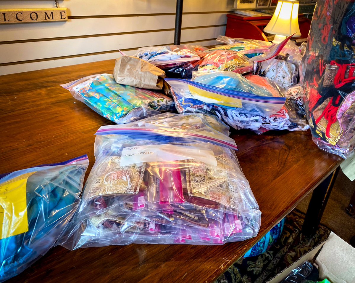 waltgov's tweet photo. Many thanks to the Gathering Fabric Quilt Shop in #Woodinville for supporting the #WAmaskChallenge!
Not only did they donate much-needed elastic, needles & fabric for mask kits, they also donated almost 300 masks!
Thanks for helping us keep Washingtonians safe. #WeGotThisWA https://t.co/PvG9YbR3El