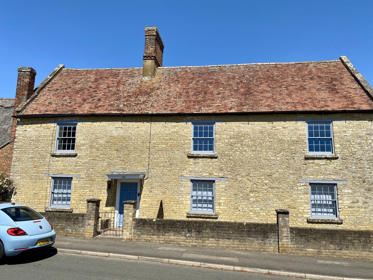 benton_saunders's tweet photo. This is why we love what we do, and what we do best 😍 Putting in beautiful traditional windows, no less than this lovely house deserves. Brilliant team, brilliant customers!
https://t.co/678iLUAGsE
#sashwindows #potterspury #traditionalwindow #skilledtrades #leamingtonspa https://t.co/j2X834e1EW