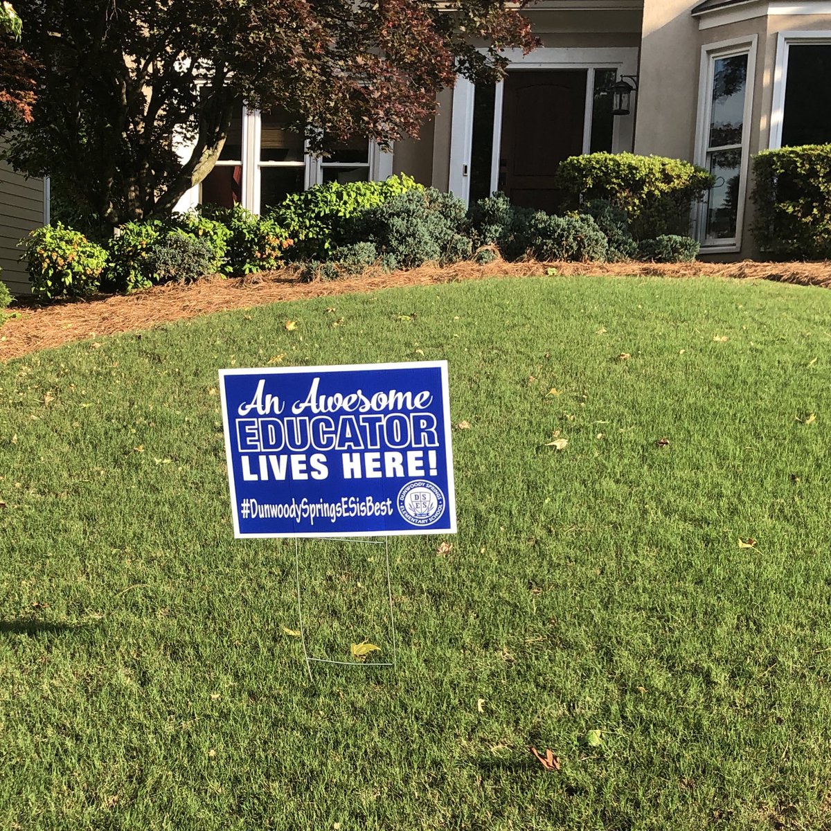 I love my sign!! Such a sweet surprise! Thank you <a href="/DunwoodySprings/">DunwoodySpringsElem</a> !!