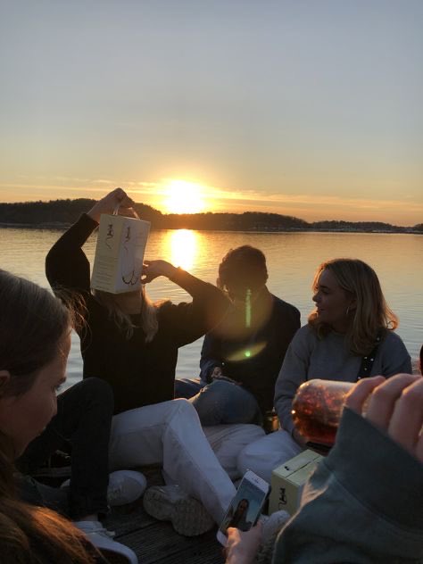 satingoldsand's tweet photo. Summer nights https://t.co/hi76QU2f7A