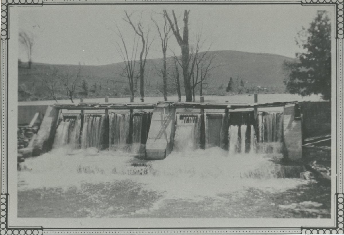 CraigleithDepot's tweet photo. Happy Cluesday Tuesday!
Collingwood Township was made of many unique communities. Here are some photographs of those communities. Can you guess from which communities the photographs were taken!
#CluesdayTuesday #Guessthat #communities https://t.co/Wt4aojc7FE