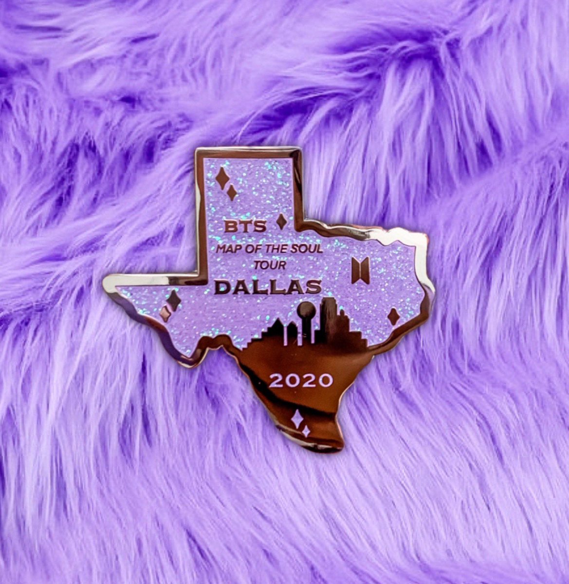 CrescentSenshi's tweet photo. Dallas Pins are here and in stock! Even though we didnโt get our concert, we can still remember that it almost happened ๐
#BTSARMY #btsenamelpin #btsxcottonbowl_d1 #btsxcottonbowl_d2 #btsindallas #btspins #BTSMAPOFTHESOULTOUR #enamelpin https://t.co/F3WZfXqMkE