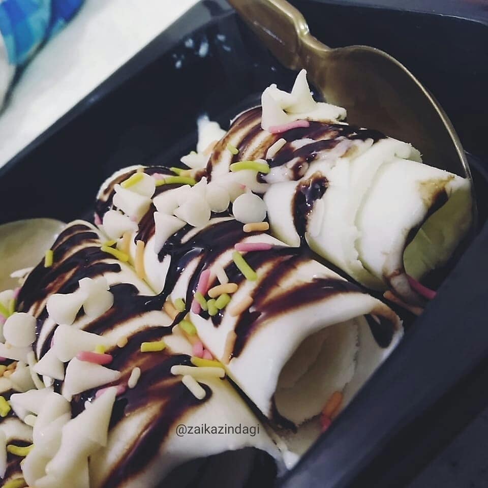 ZaikaZindagi's tweet photo. If life is a bowl of ice roll, small moments we enjoyed are colorful sprinkles all over it."
#icecreamroll #cool https://t.co/8CKF93WBM9