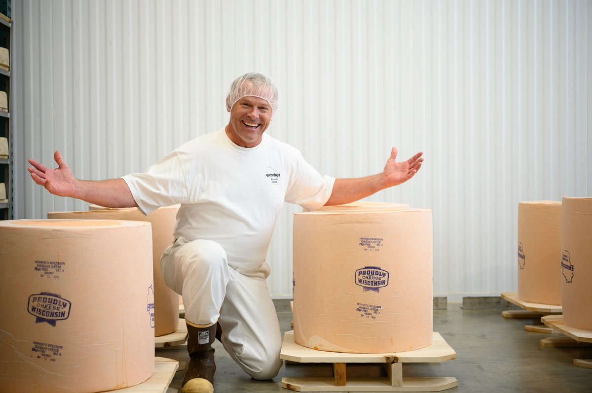 In the latest #Cheeselandia Gazette, <a href="/sartoricheese/">Sartori Cheese</a>'s Pam Hodgson and #HenningsCheese's Kerry Henning both agree there's no better place for the future of cheesemaking than in Wisconsin. bit.ly/2Lcy22E #WisconsinCheese #ProudlyWisconsin
