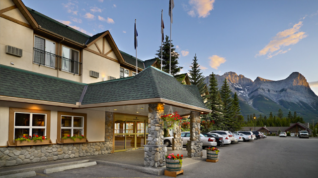 OpenKeyApp's tweet photo. In response to COVID-19, @CoastCanmore, located in the heart of the beautiful Canadian Rocky Mountains, is leveraging OpenKey to provide contactless check-in to their guests. https://t.co/OZeaGsJh72