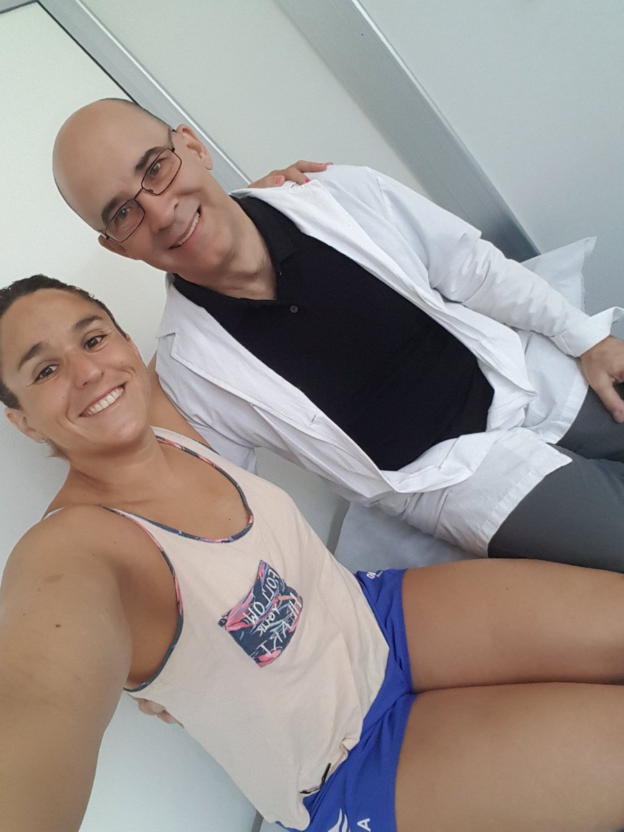 Los invito hoy a las 19 hs a mi Instagram en Vivo junto a mi doc deportologo Enrique Prada!
Trabajamos juntos hace 20 años! Y el apoyo medico es un pilar fundamental en toda mi carrera deportiva! Vamos a hablar de suplementacion, estudios de laboratorios, antidoping y mas! 👨‍⚕️🗣