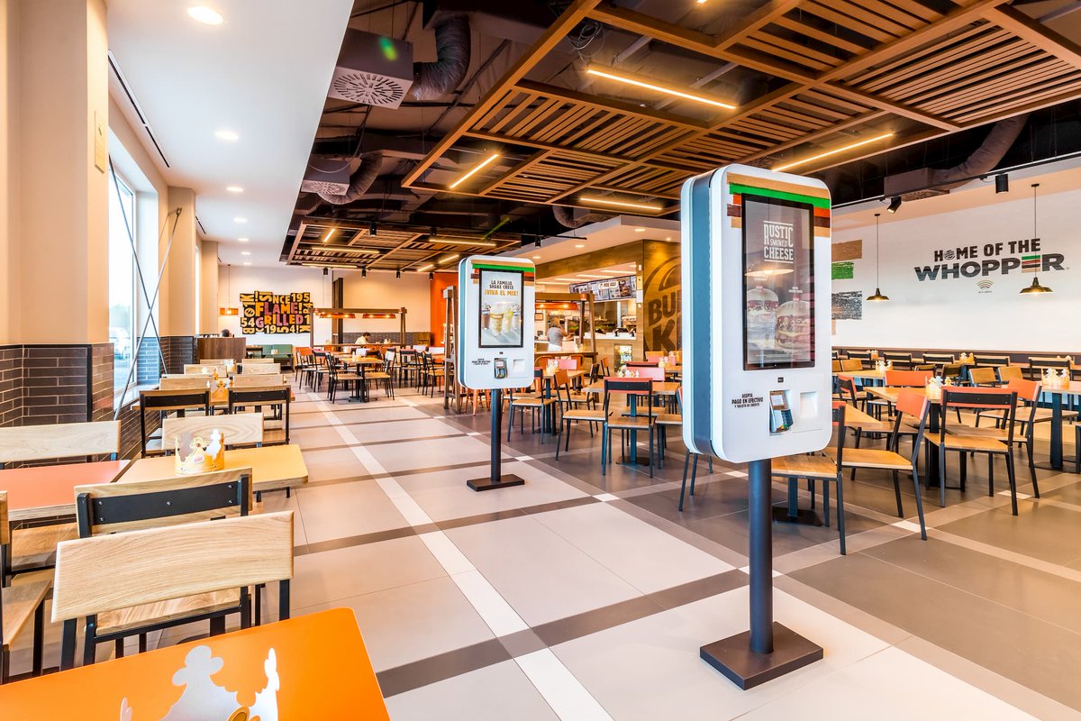 abadesareas's tweet photo. ¡Burger King llega a #Guadix!

Muy pronto abrirá sus puertas BURGER KING Guadix que se encontrará ubicado en el área de servicio #Abades Guadix.
Con motivo de la reciente apertura, se abre el plazo de solicitud de #empleo 
https://t.co/ClHNjfpvTR https://t.co/ZRs3kCB11k
