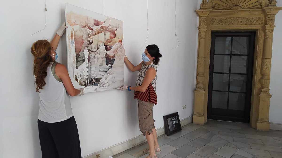 LoyolaCultura's tweet photo. Ya empieza a tomar forma la exposición #ArtistasEmergentes. El jueves, a las 19.30, inauguración en la @FundacionVMMP de #Sevilla. ¡Volvemos a la calle! https://t.co/ABot9uhSe5