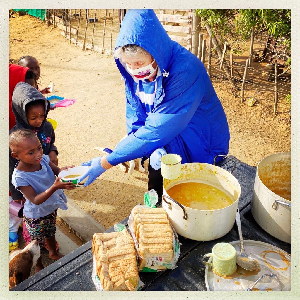 Richard1Lawton's tweet photo. Our Raintree Solutions COVIDHEROS for today - Zoon Jacobs and team in Bredasdorp South Africa! Feeding thousands daily through the generosity of farmers, shopkeepers and foundations and friends overseas! And the many who have little but give much! https://t.co/T37arPAvx3