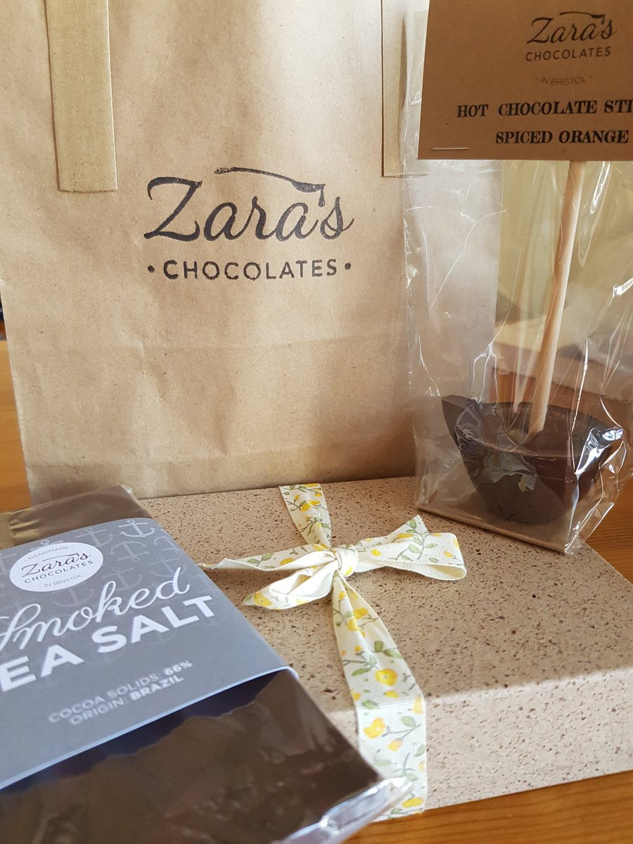 Exciting delivery from <a href="/ZarasChocolates/">Zara's Chocolates</a> - an early birthday present from the lovely <a href="/missconfig/">Lia</a> 😊😊 Who reckons I have the willpower to wait until next Tue to open them?? 😬