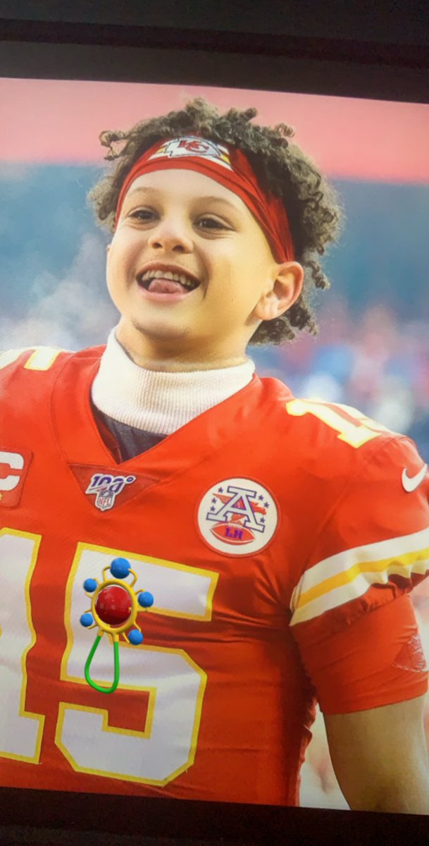 WelikeJazz's tweet photo. NFL players as babies https://t.co/KJzTa44WoY