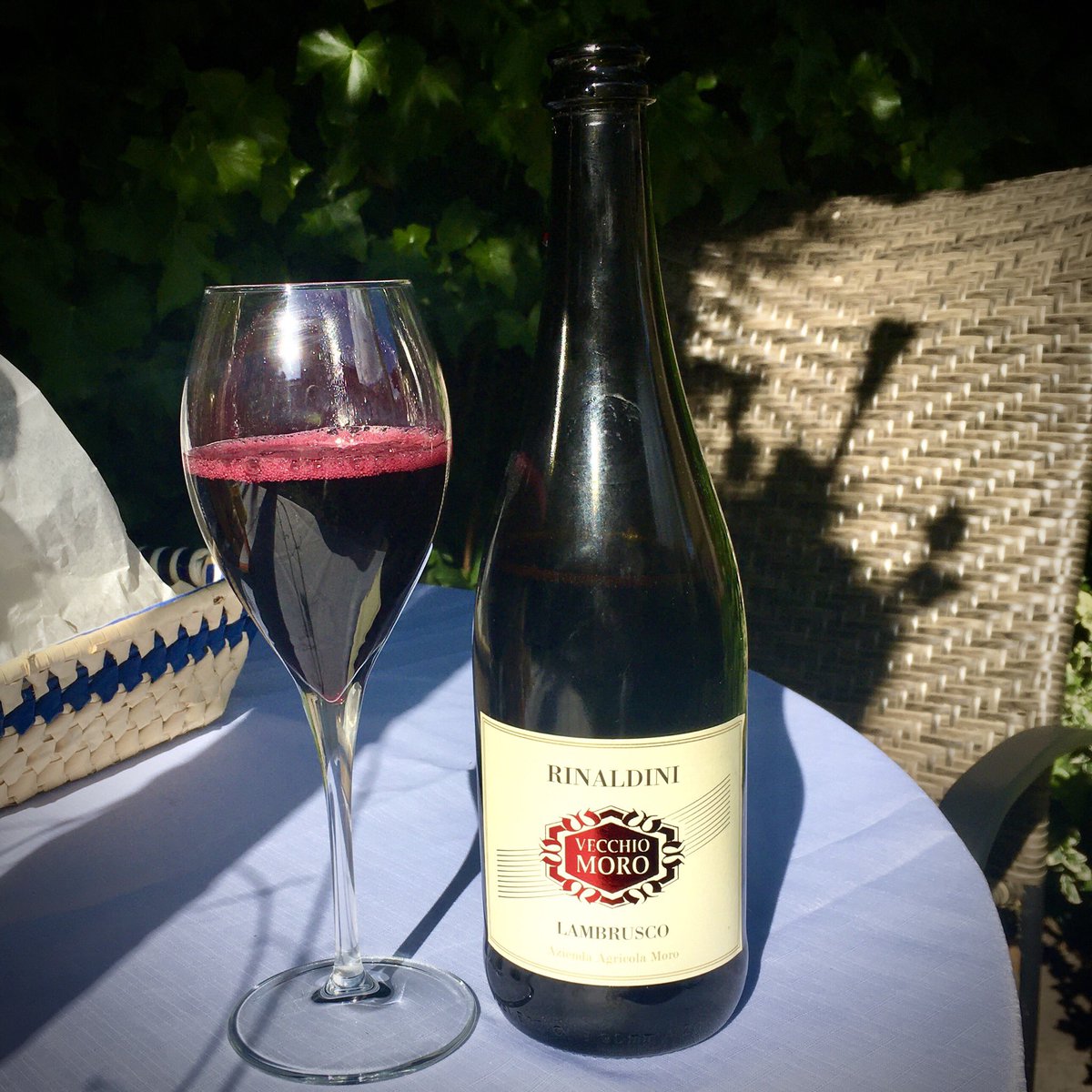 pineswines's tweet photo. We enjoyed this brilliant quality Rinaldini Lambrusco (yes Lambrusco! )sparkling red wine yesterday to go with our BBQ. All cherry and ripe fruits by dry and a lovely Mousse. Delisioso!
.
.
.
.
#wine #vecchiomoro #rinaldini #italy #italianwine #lambruscowine #winetastingathome https://t.co/0mMwRv56vX