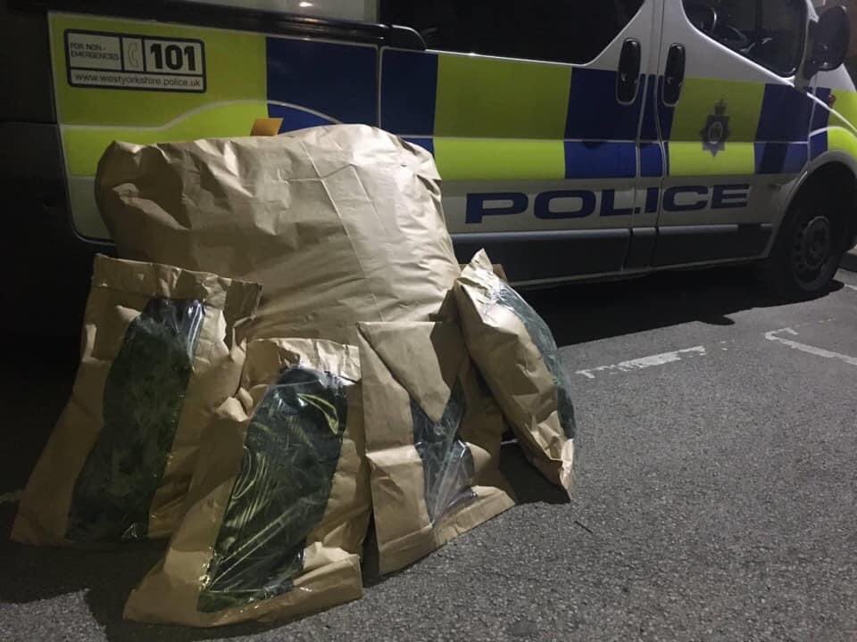 Second job of the day, we strike again 🔥🔥in #Highfield ... Cannabis Farm located and another £45,000 worth of drugs taken off the streets ... Enquries are ongoing.