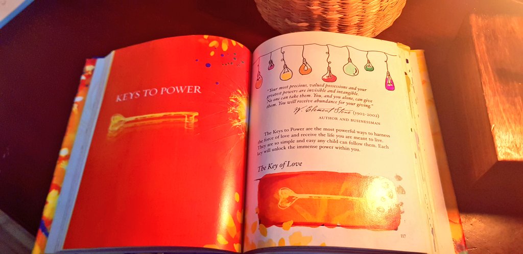 Shibaa12783's tweet photo. My pet project "Art Journal " during lockdown.. Really excited to share my Enhancement to "The Secret". Special thanks to Rhonda Byrne for sharing the most amazing and powerful book with us #thesecret #artismysoul #artist #drawingforsoul #artoftheday #drawing #illustration 🙏 https://t.co/V7d5QMrq6k