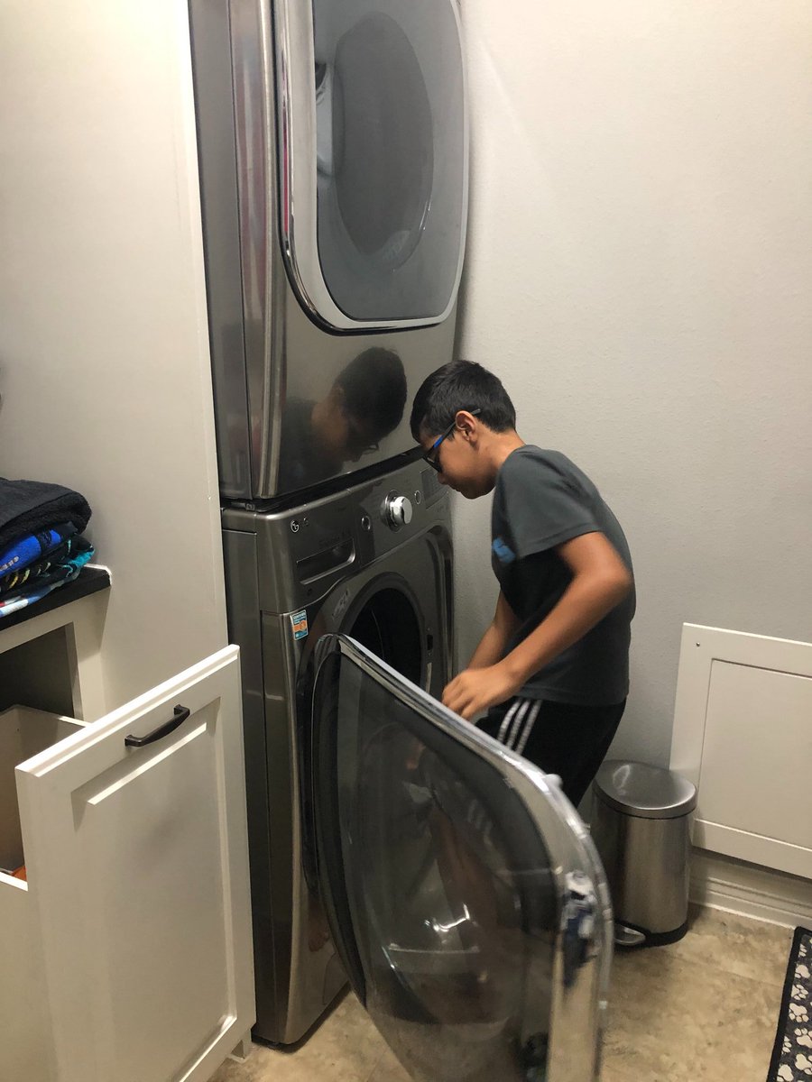 PWE_Splendora's tweet photo. Question: How much fun is doing the laundry? Answer: Loads! 
PWE students didn't "throw in the towel" for their Real World Challenges and helped out with the laundry.
#pweAllGoodInTheWoods #pwerocks #WeAreSplendora #iamawildcat #SISDrealworldchallenge https://t.co/YnyoYxH9Z9
