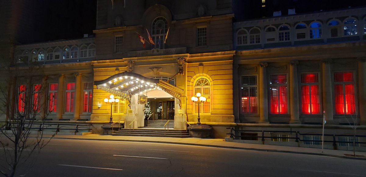 Yesterday, we were proud to illuminate Fairmont Palliser in red alongside our partners to celebrate our industry, Calgary’s ultimate hosts and #TourismWeek. <a href="/TourismCalgary/">Tourism Calgary</a> #LoveYYC