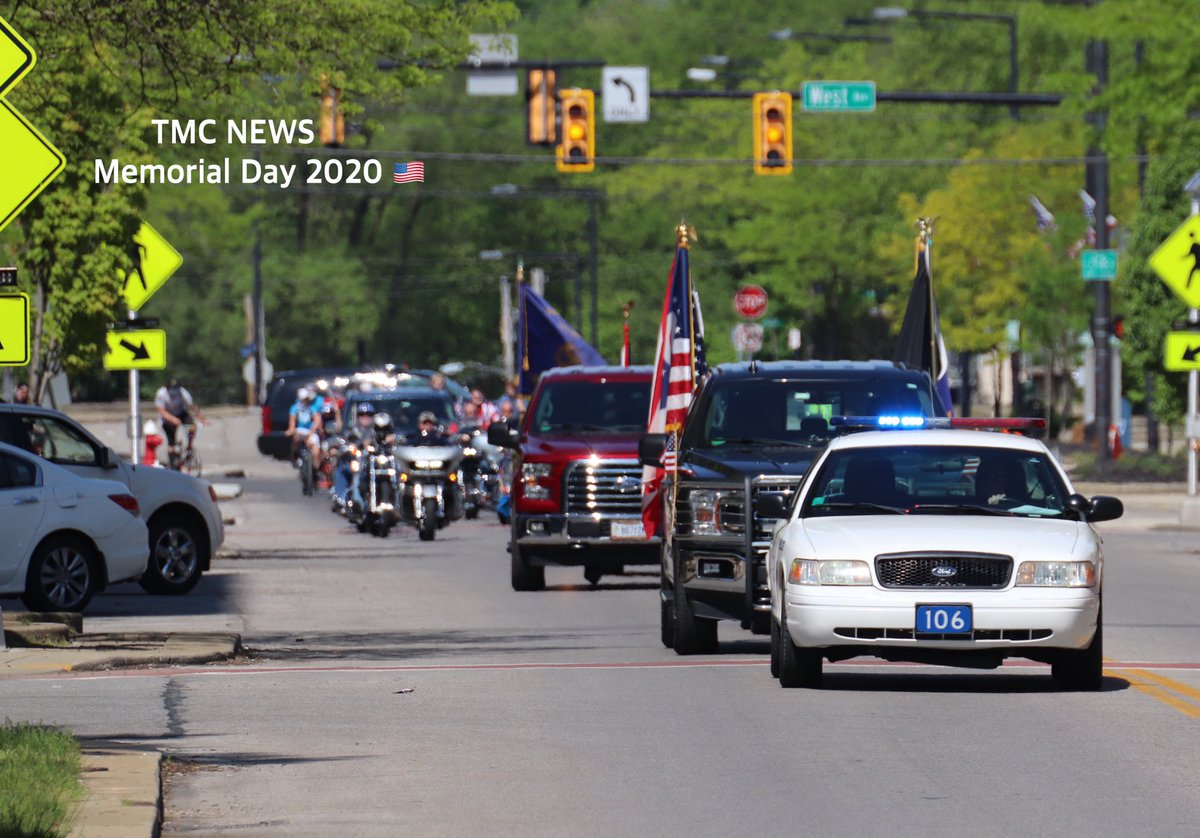 TMCNEWS's tweet image. The Elyria Memorial Day 
“Car Parade” rolled through town yesterday. 

Read the interview with Elyria Mayor Frank Whitfield &amp;amp; see the photo gallery on our Facebook page now.

#MemorialDay #CarParade