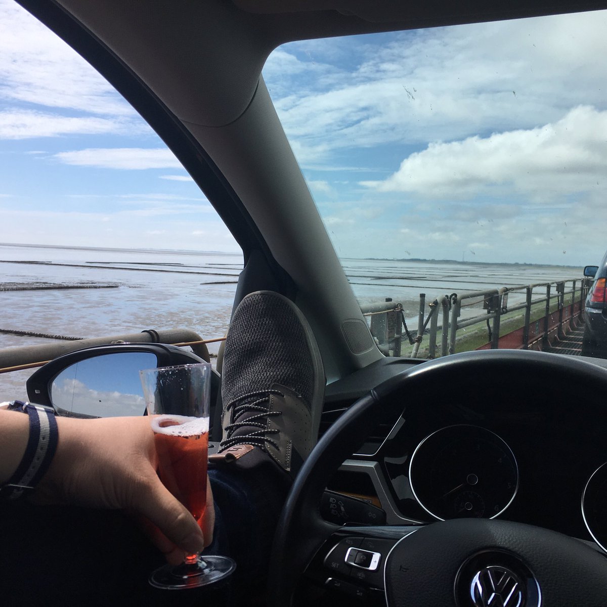 DerLuthe's tweet photo. #sylt #hindenburgdamm #urlaub https://t.co/iZBcd7hbaN