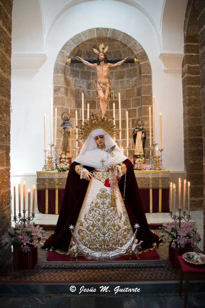 Mes de María, Rosario Hermandad del Perdón, Cádiz, ruega por nosotros bendita Madre De Dios <a href="/CofradiaPerdon/">Cofradía del Perdón</a>