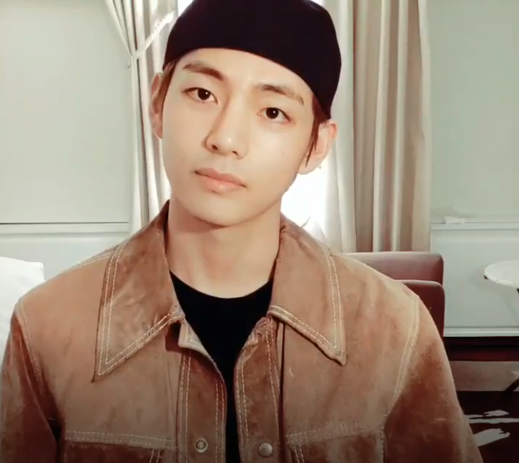 16. Taehyung being an aries moon makes his thought process incredibly scattered and fast paced, if you see him spacing out, he& #39;s thinking about a lot at once. He also finds it difficult to put all these thoughts into words--his chosen outlet is usually: performance/visual arts +
